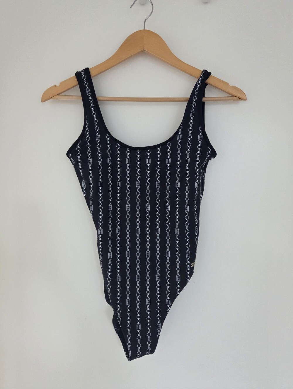 TOMMY HILFIGER Chain-Print One-Piece Swimsuit XS